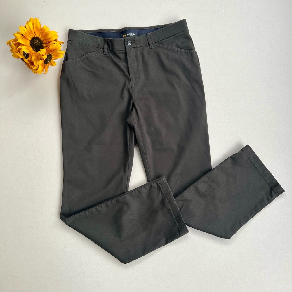 Lee Women's Wrinkle Free Relaxed Fit Straight Leg Pant size 14 regular
